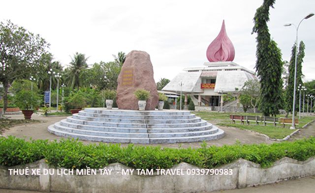 lang-du-kich-dong-khoi-ben-tre.jpg (68 KB)